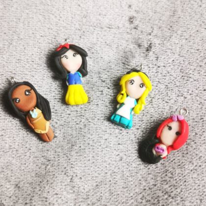 Snow white,Pochaontas,Cinderella and Ariel little disney little charm set